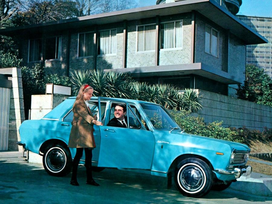  Datsun Sunny 4-Door Sedan 1967 года  (фото 3 из 3)